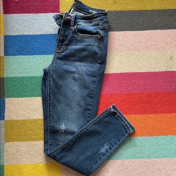 Judy Blue Relaxed Fit crop jeans - Picture 5 of 8